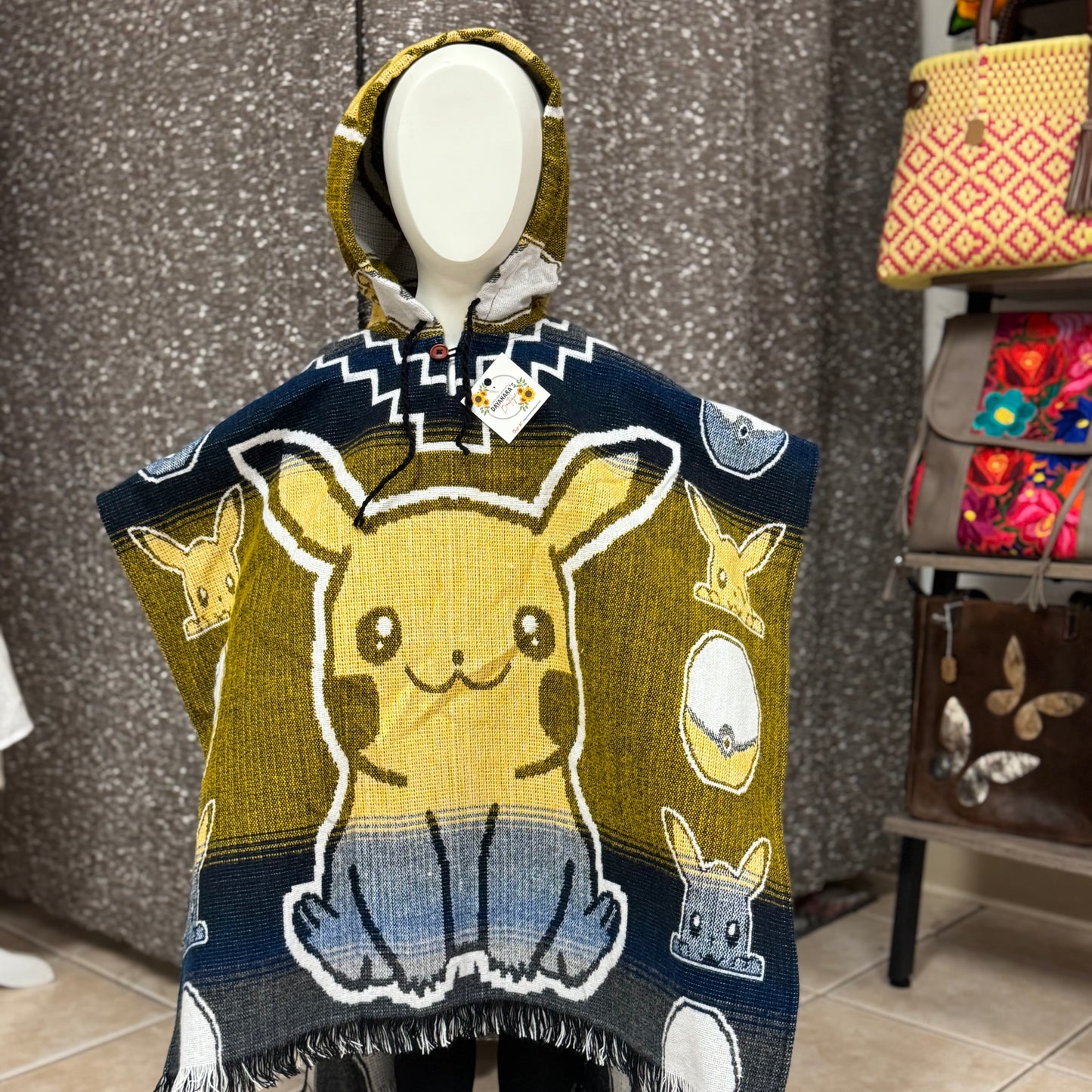 Pikachu Poncho