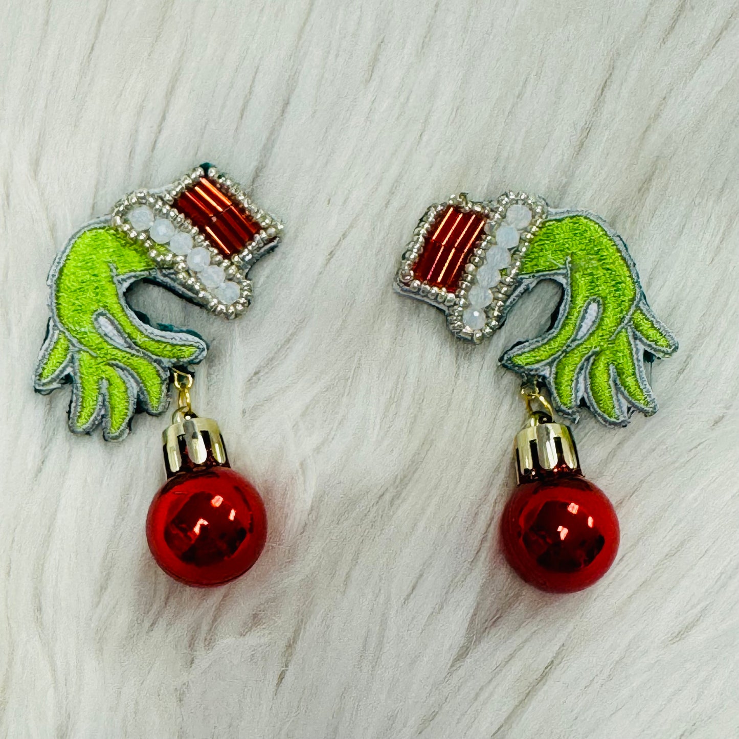 Arete Mano de Grinch