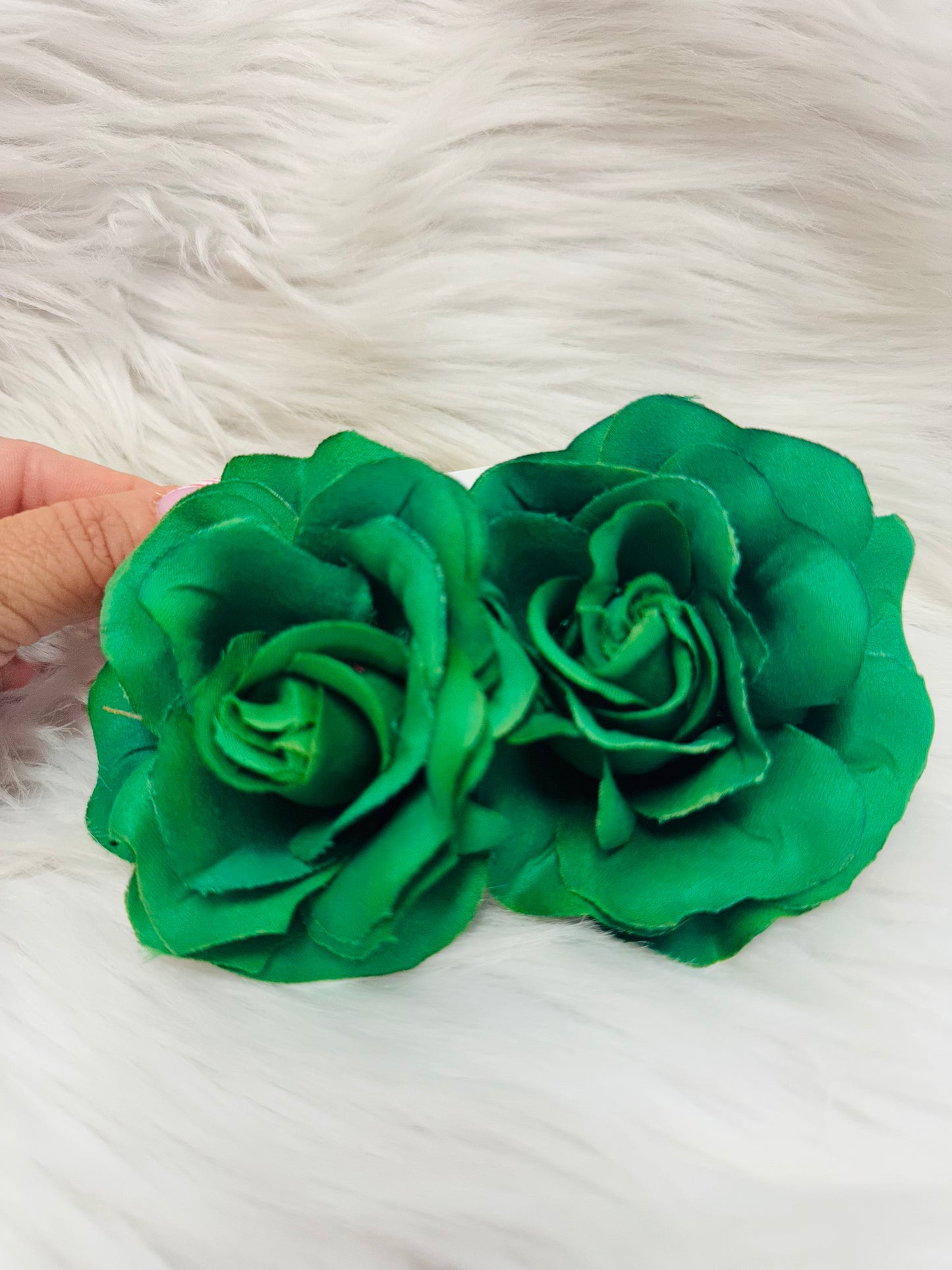 Colorful  Rose clips