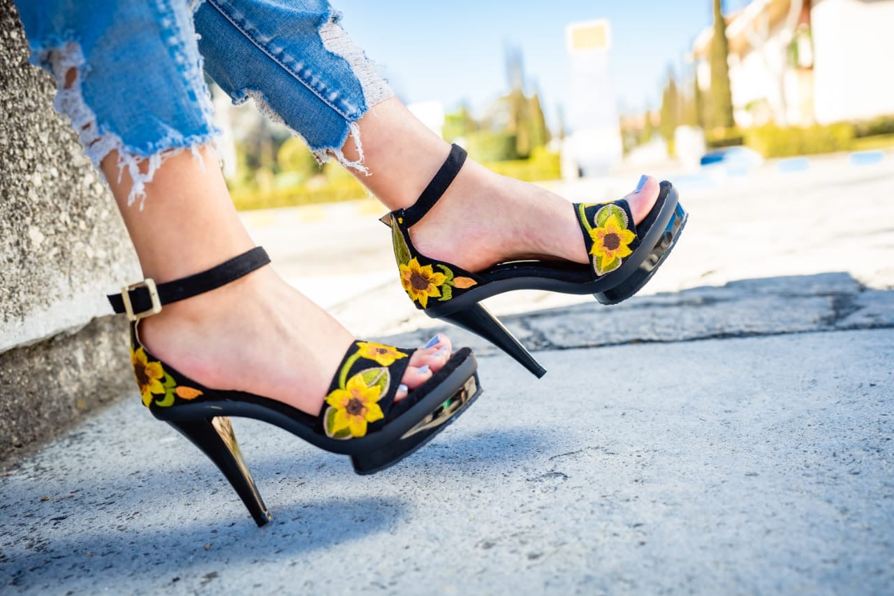 Let's Fiesta Sunflower Heel